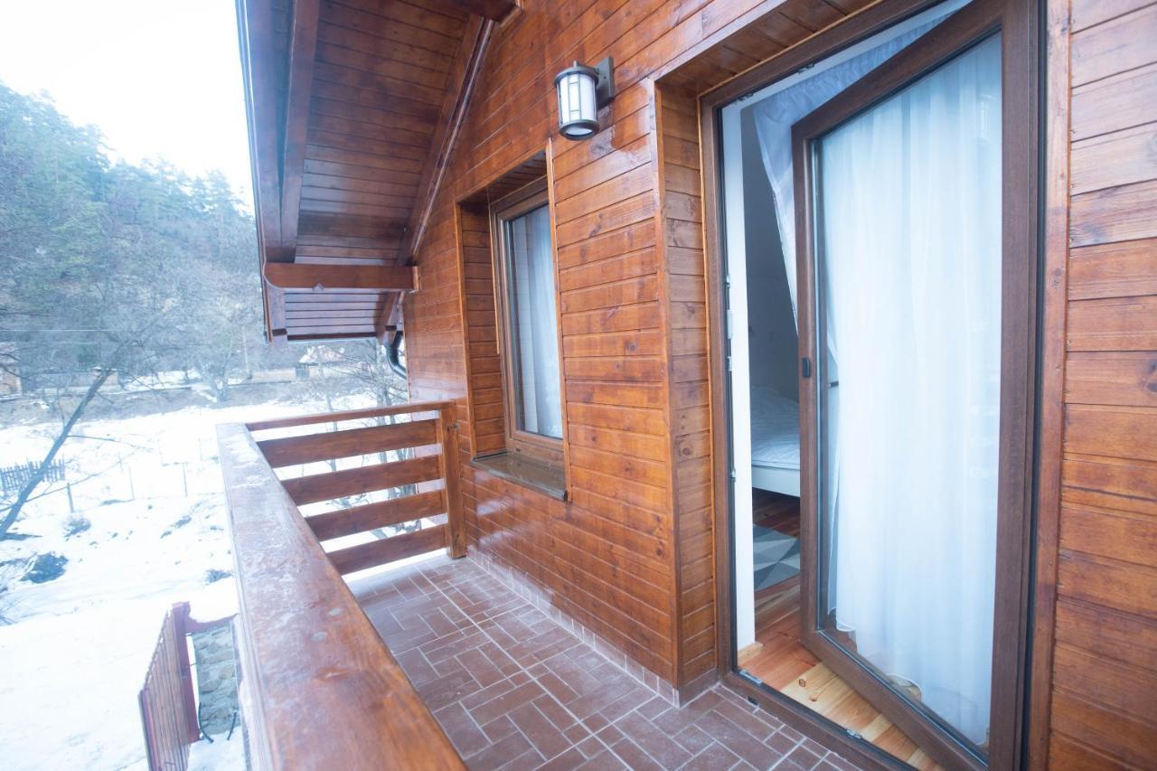 Livada Amely Hotel Gales Bagian luar foto