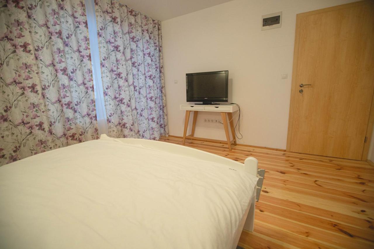 Livada Amely Hotel Gales Bagian luar foto
