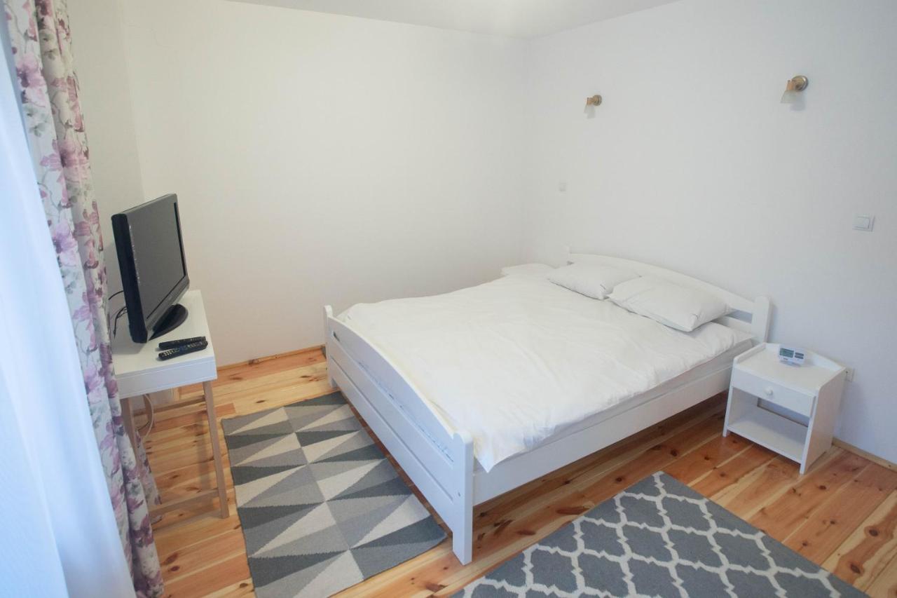 Livada Amely Hotel Gales Bagian luar foto