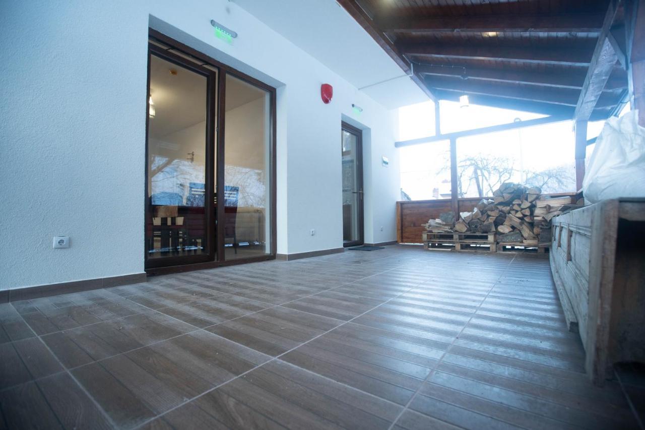 Livada Amely Hotel Gales Bagian luar foto