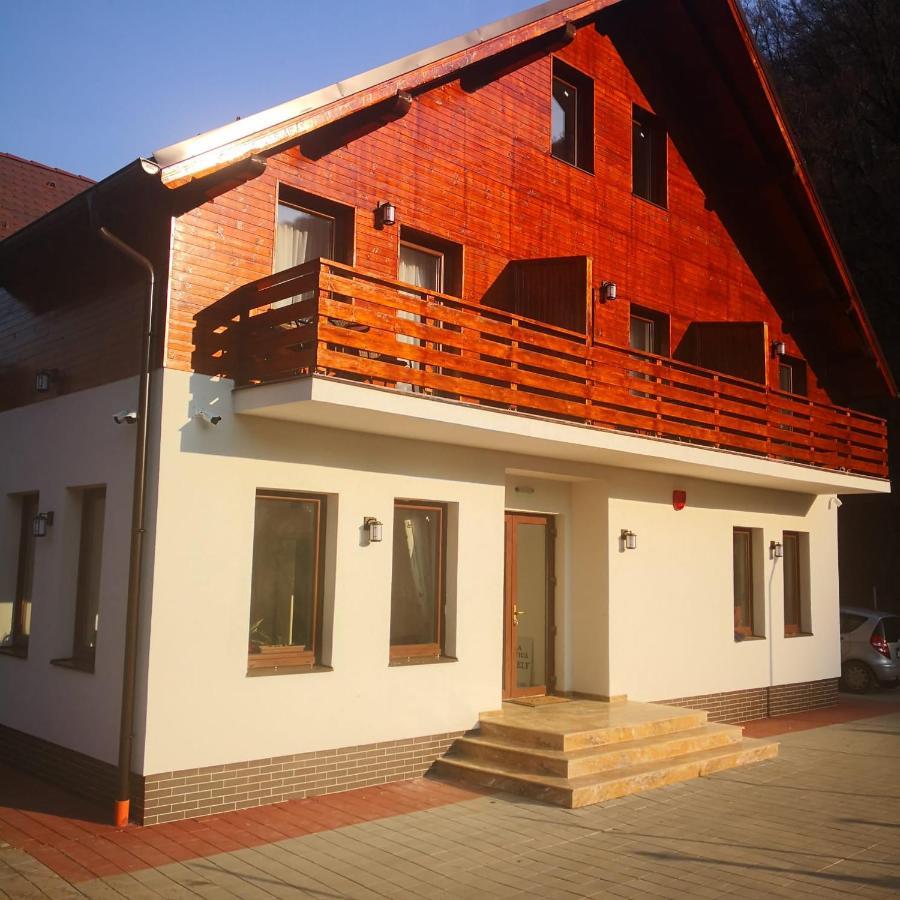 Livada Amely Hotel Gales Bagian luar foto
